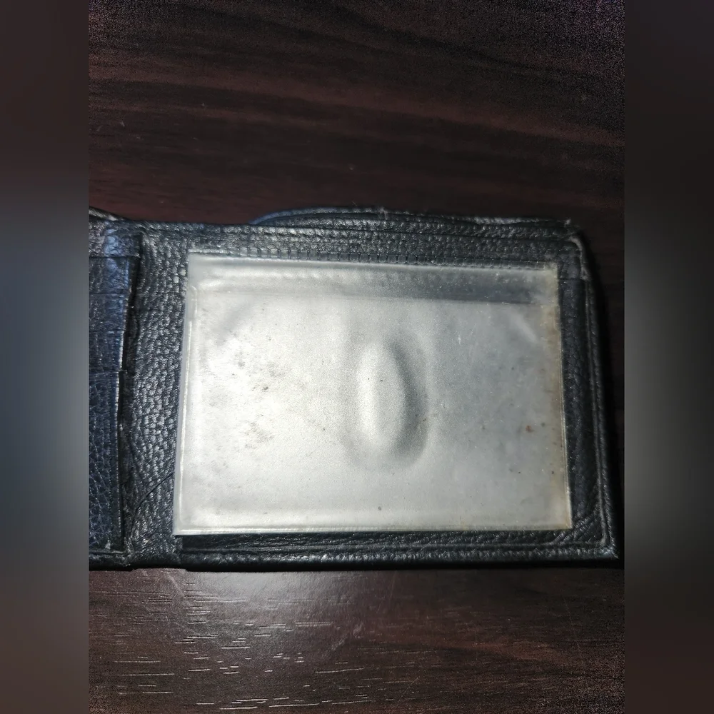 GUESS Men's Monterrey Billfold Wallet